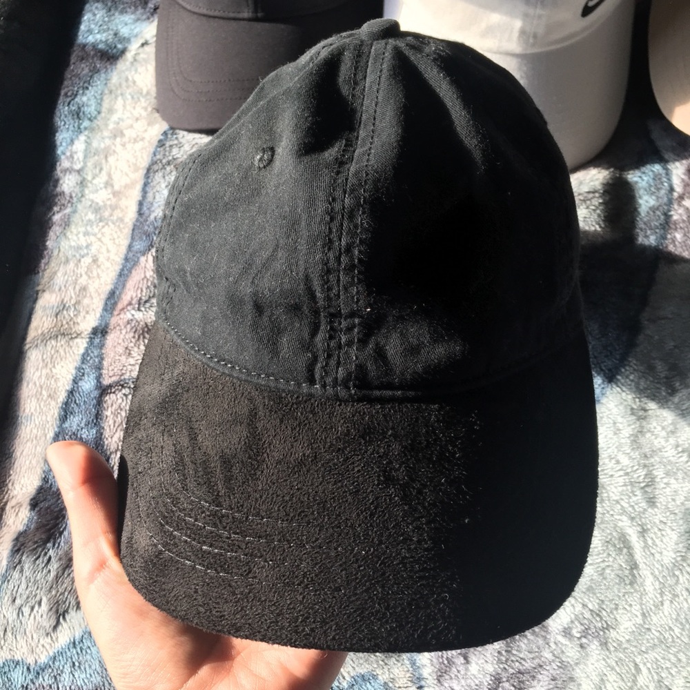 Urban outfitters black hat